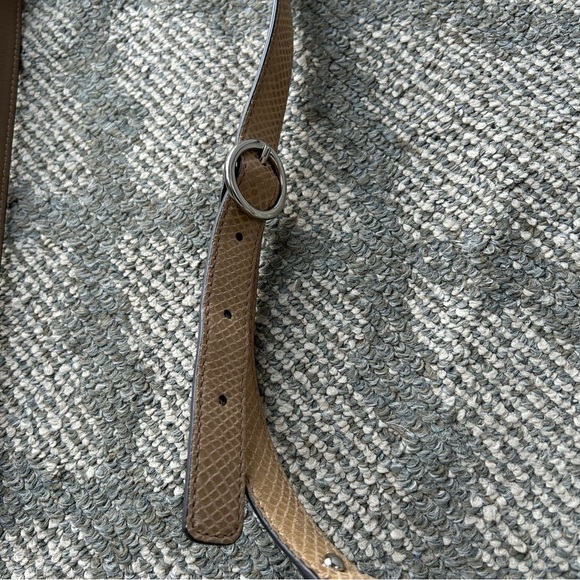 Coach Cream and Tan Leather Crossbody Bag - Picture 4 of 8